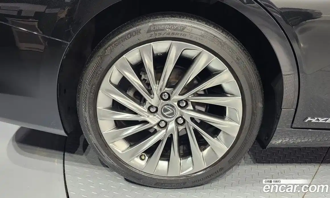 Lexus ES 2019 2.5 Автомат в Москве № 168237, фото 15