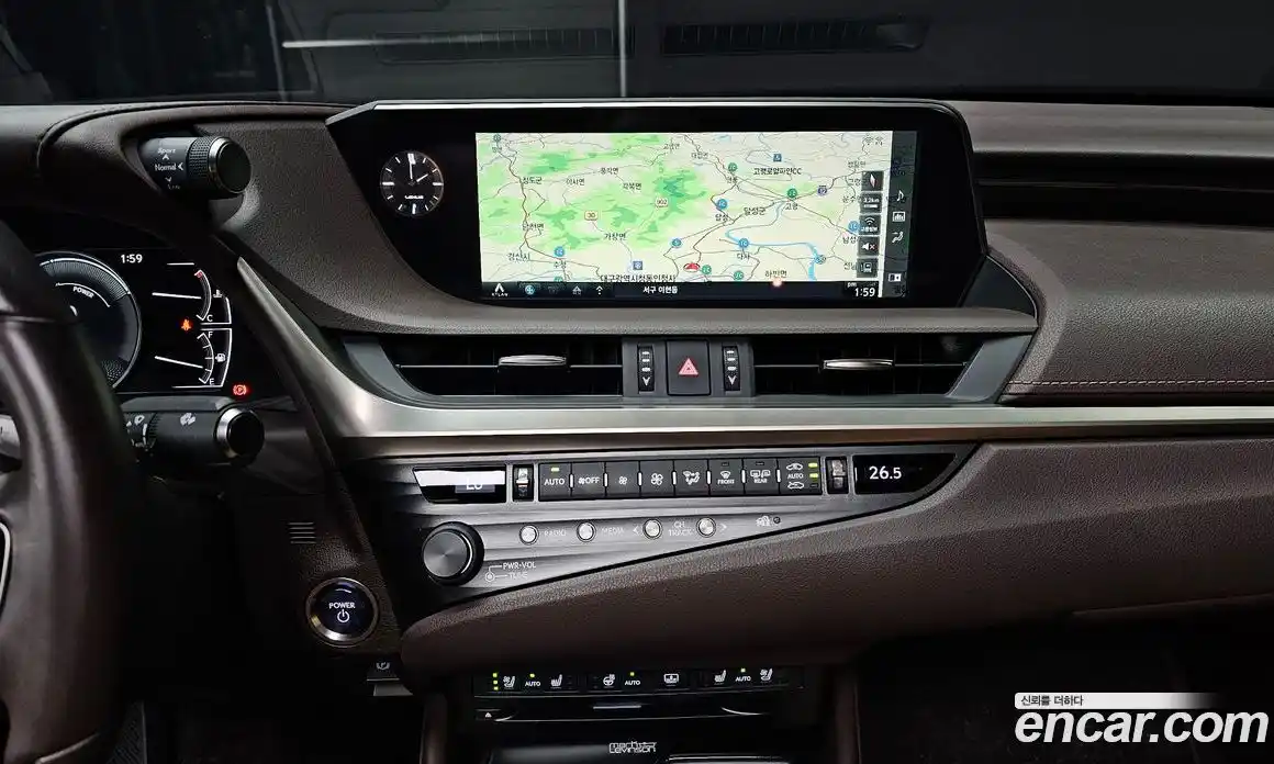 Lexus ES 2019 2.5 Автомат в Москве № 168237, фото 4