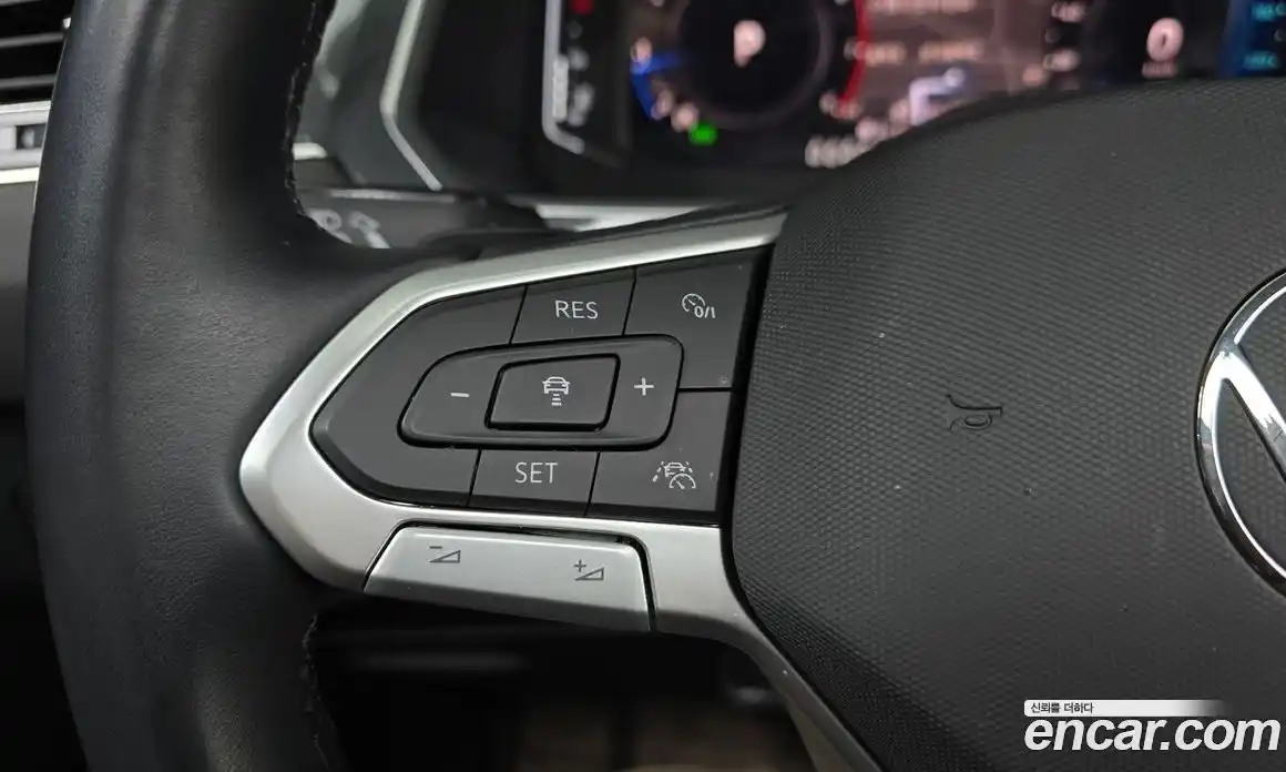 Volkswagen Tiguan 2023 2.0 Автомат в Москве № 168444, фото 14