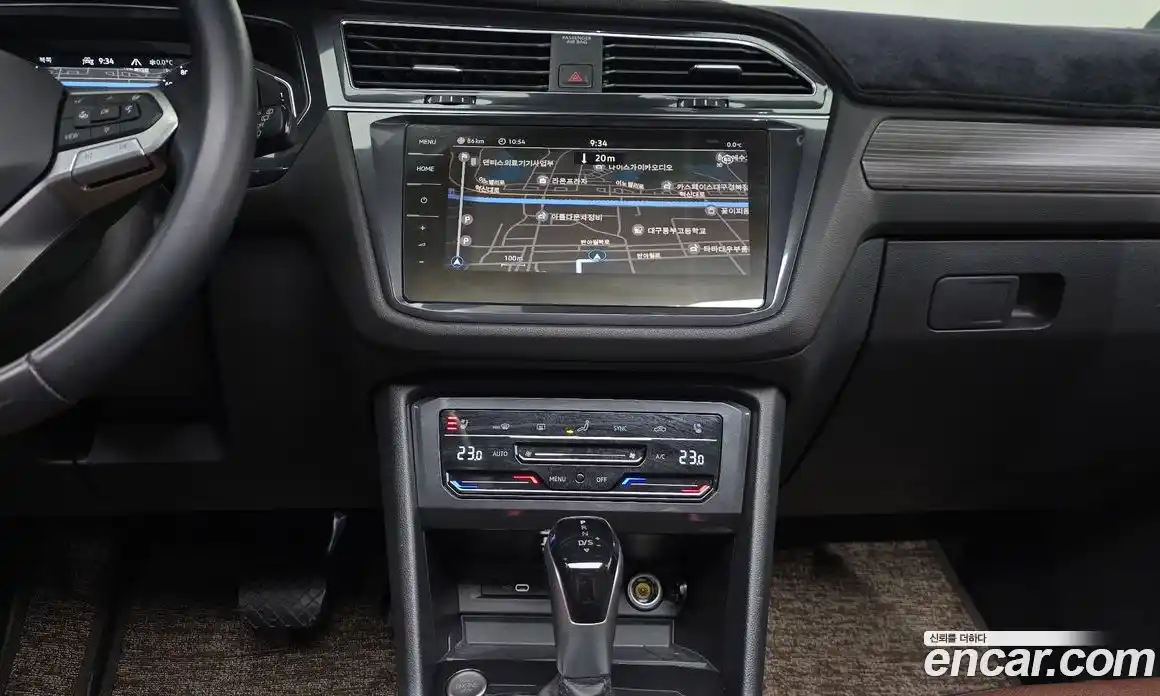 Volkswagen Tiguan 2023 2.0 Автомат в Москве № 168444, фото 15