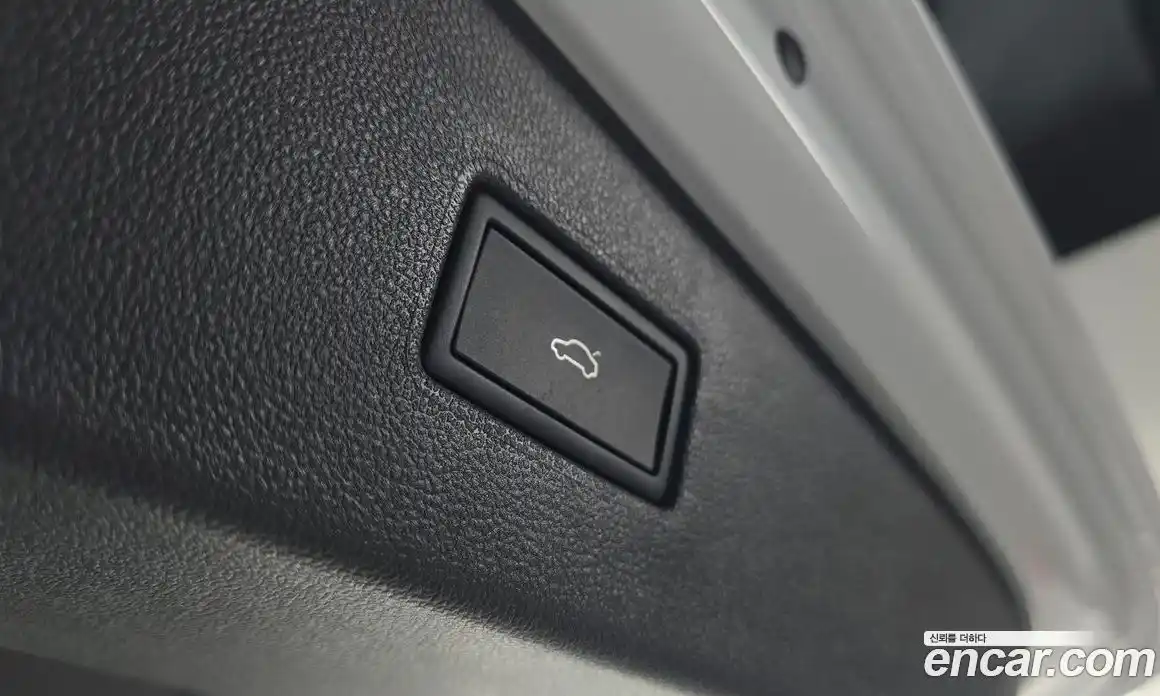 Volkswagen Tiguan 2023 2.0 Автомат в Москве № 168444, фото 20