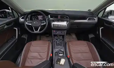 Volkswagen Tiguan 2023 2.0 Автомат в Москве № 168444, миниатюра 7