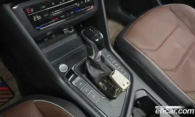 Volkswagen Tiguan 2023 2.0 Автомат в Москве № 168444, миниатюра 9