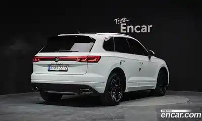 Volkswagen Touareg 2024 3.0 Автомат в Москве № 168455, миниатюра 2