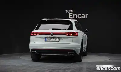 Volkswagen Touareg 2024 3.0 Автомат в Москве № 168455, миниатюра 4