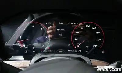 Volkswagen Touareg 2024 3.0 Автомат в Москве № 168455, миниатюра 8