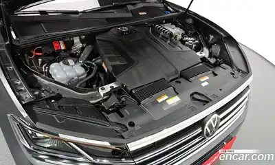 Volkswagen Touareg 2023 3.0 Автомат в Москве № 168601, миниатюра 10