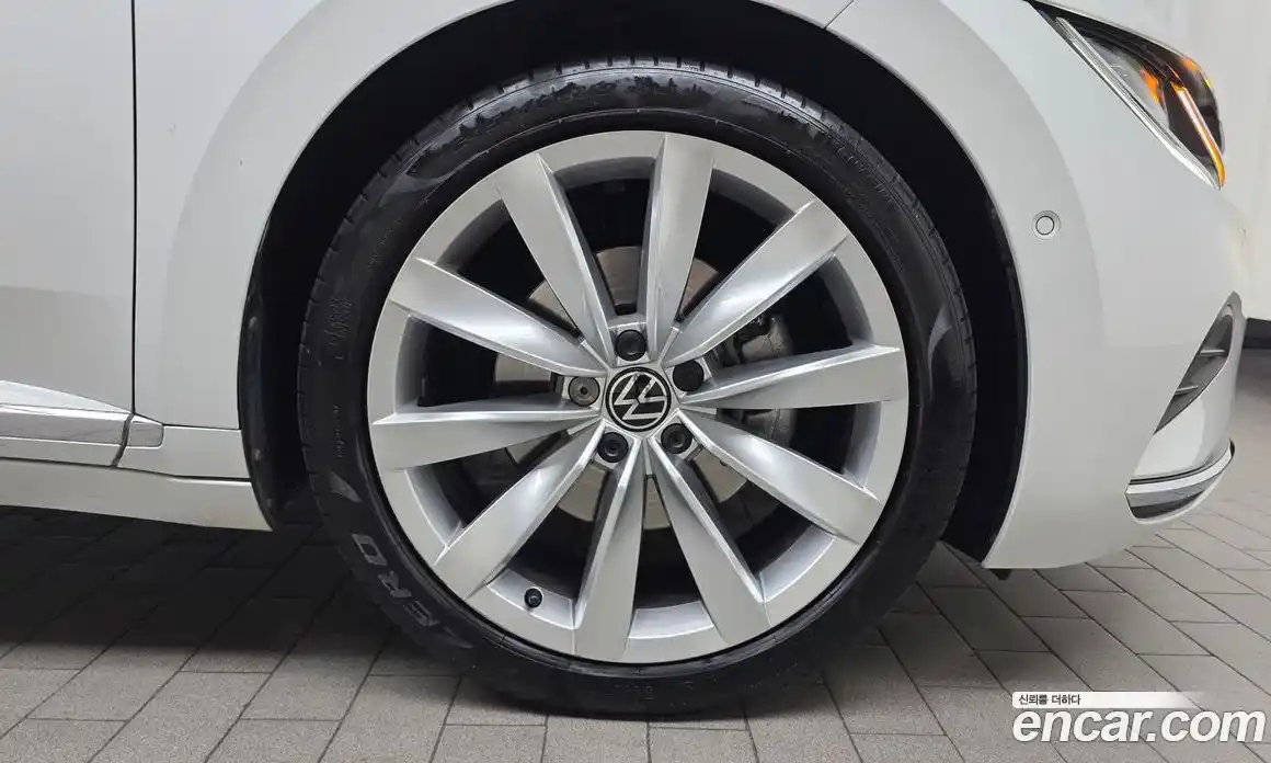 Volkswagen Arteon 2022 2.0 Автомат в Москве № 168715, фото 15