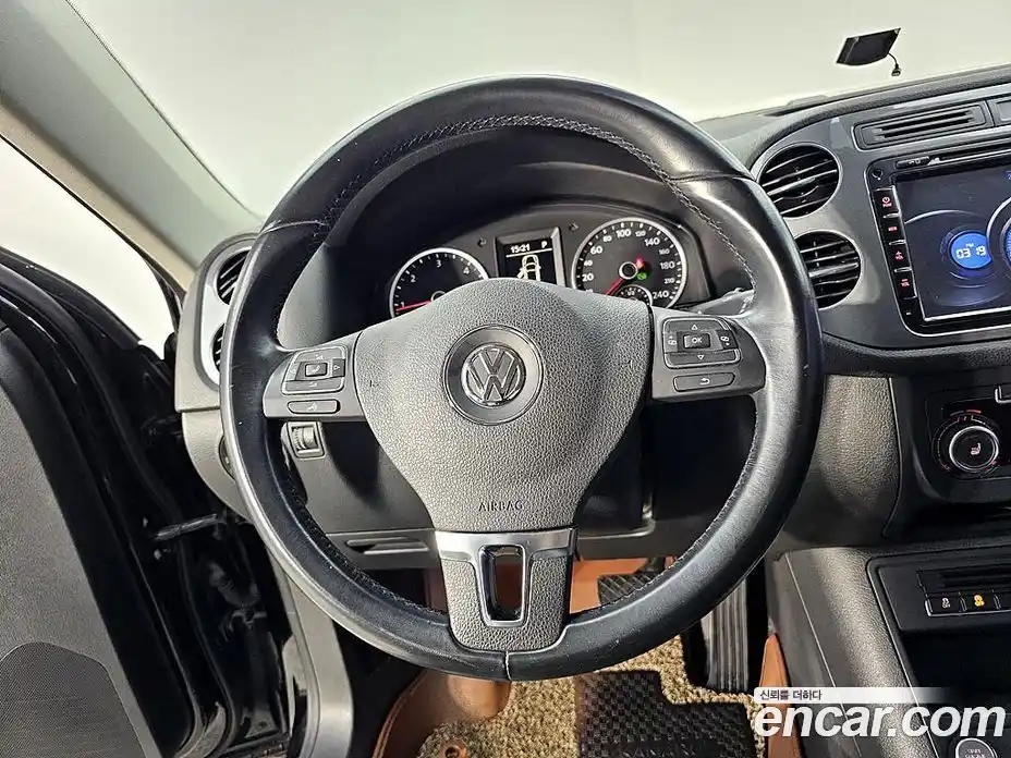 Volkswagen Tiguan 2015 2.0 Автомат в Москве № 169293, фото 12