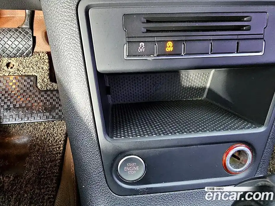 Volkswagen Tiguan 2015 2.0 Автомат в Москве № 169293, фото 14