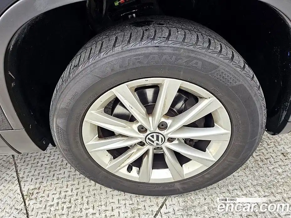 Volkswagen Tiguan 2015 2.0 Автомат в Москве № 169293, фото 20