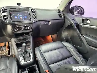 Volkswagen Tiguan 2015 2.0 Автомат в Москве № 169293, миниатюра 10