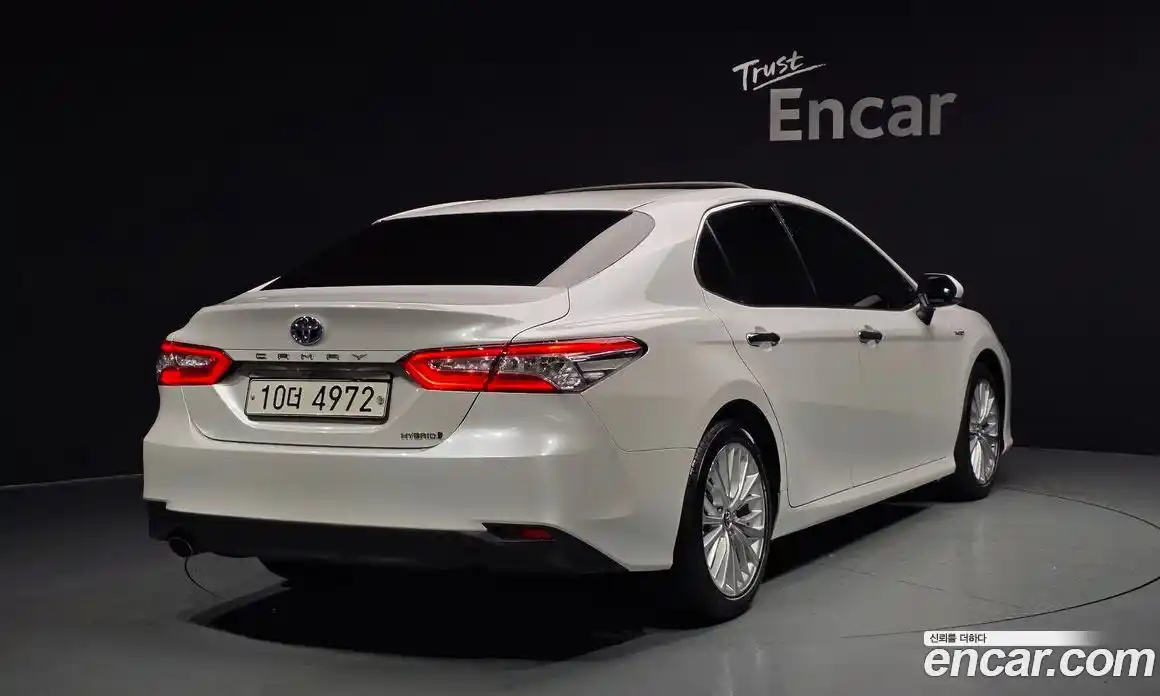 Toyota Camry 2019 2.5 Автомат в Москве № 170179, фото 13