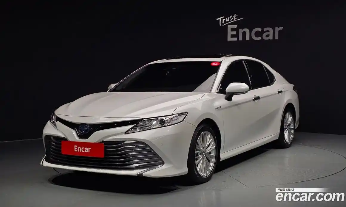 Toyota Camry 2019 2.5 Автомат в Москве № 170179, фото 17