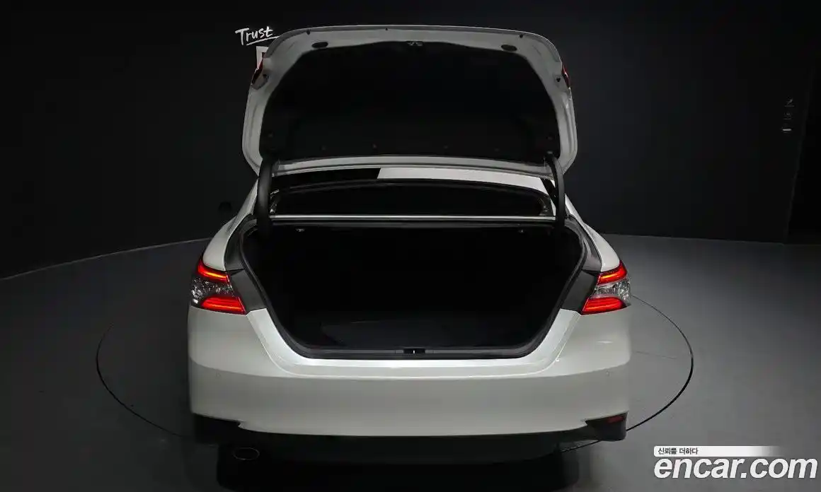 Toyota Camry 2019 2.5 Автомат в Москве № 170179, фото 19