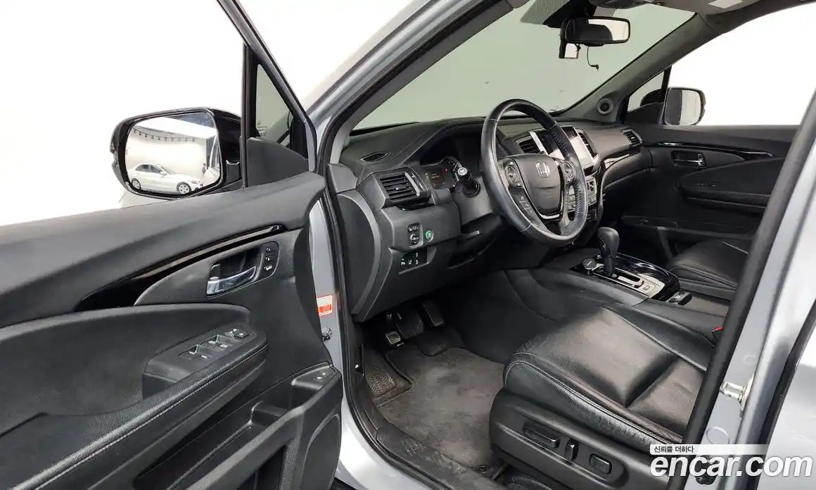 Honda Pilot 2017 3.5 Автомат в Москве № 170648, фото 4