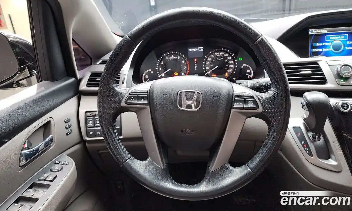 Honda Odyssey 2016 3.5 Автомат в Москве № 170675, фото 13