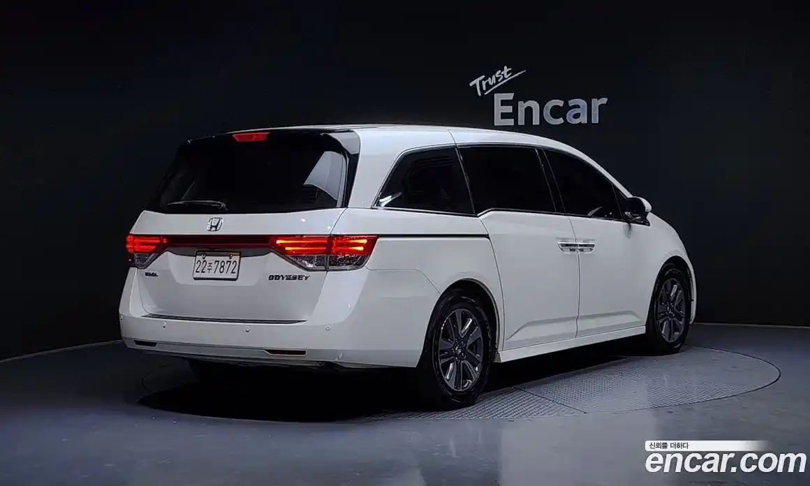 Honda Odyssey 2016 3.5 Автомат в Москве № 170675, фото 16