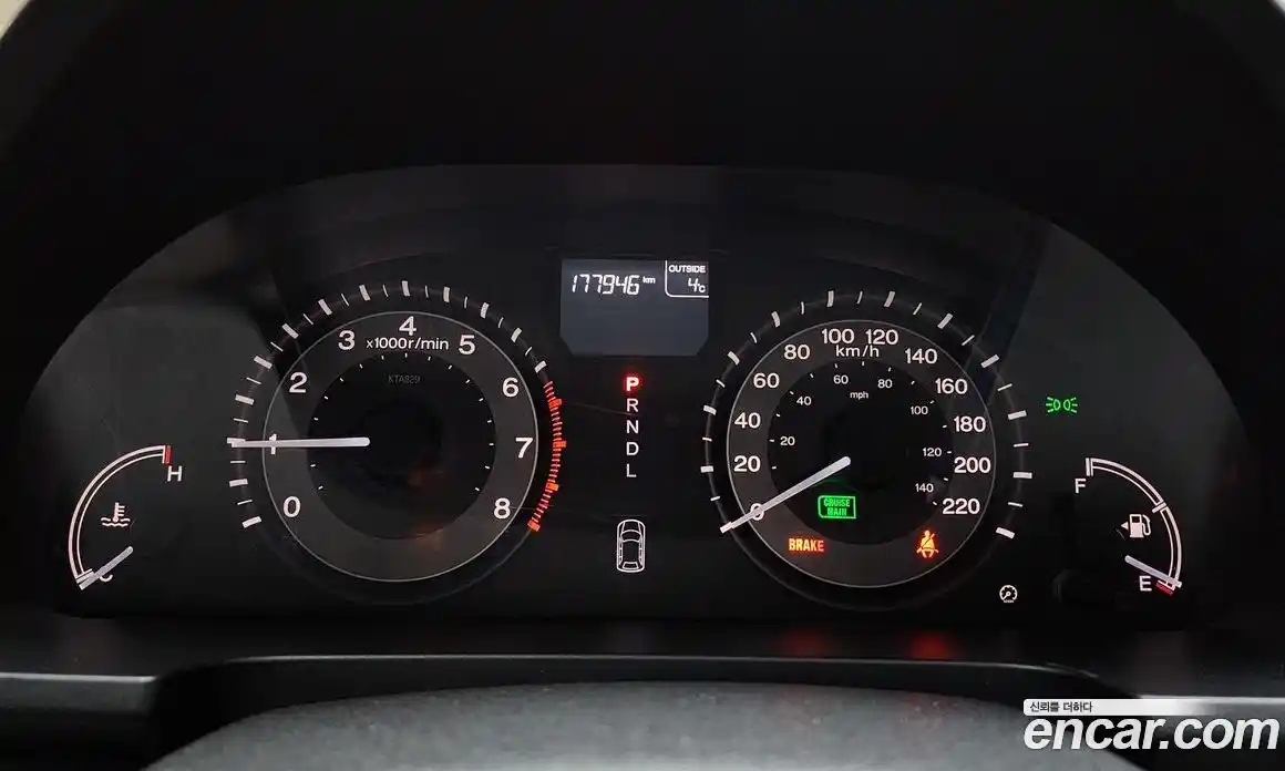 Honda Odyssey 2016 3.5 Автомат в Москве № 170675, фото 5