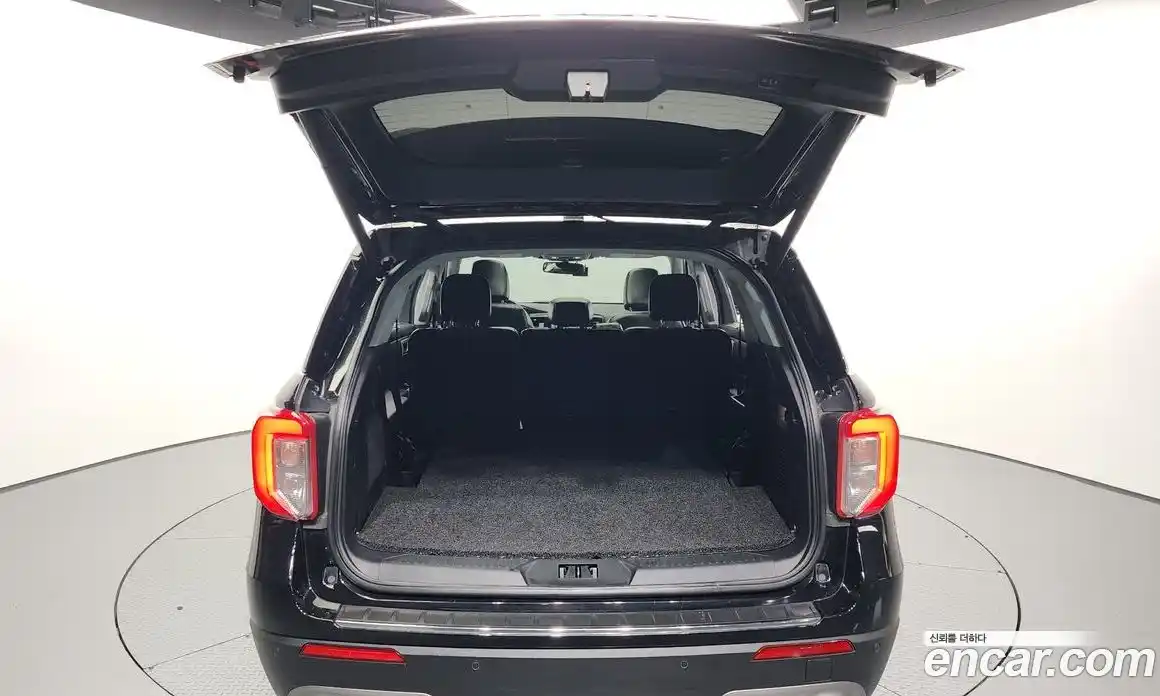 Ford Explorer 2021 2.3 Автомат в Москве № 170819, фото 20