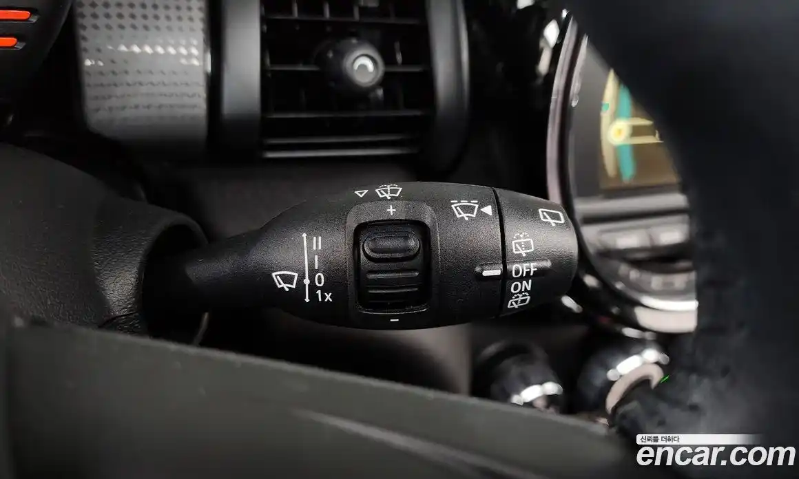 Mini Cooper 2015 1.5 Автомат в Москве № 177166, фото 15