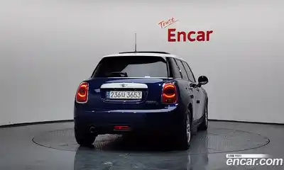 Mini Cooper 2015 1.5 Автомат в Москве № 177166, миниатюра 4