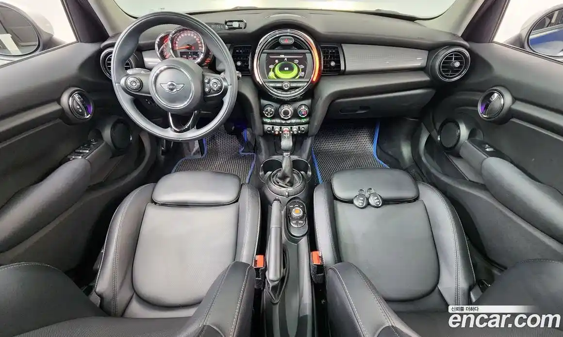 Mini Cooper 2015 1.5 Автомат в Москве № 177166, фото 7