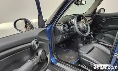 Mini Cooper 2015 1.5 Автомат в Москве № 177166, миниатюра 10