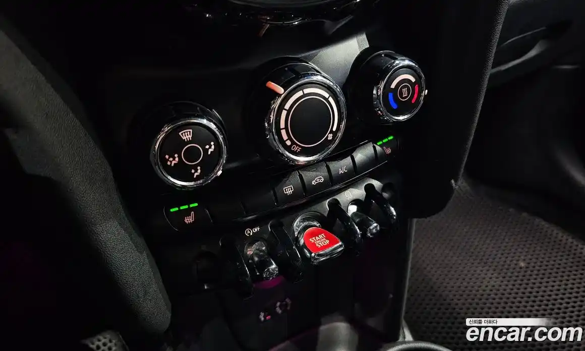 Mini Cooper 2014 1.5 Автомат в Москве № 179132, фото 15