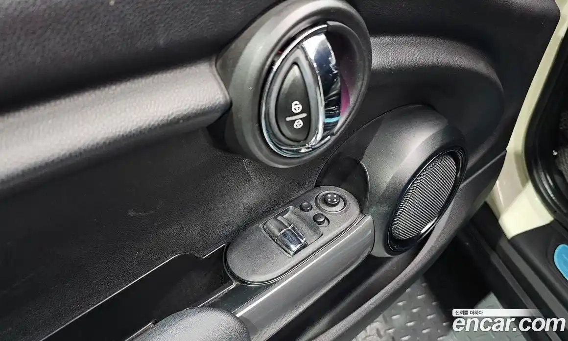 Mini Cooper 2014 1.5 Автомат в Москве № 179132, фото 17