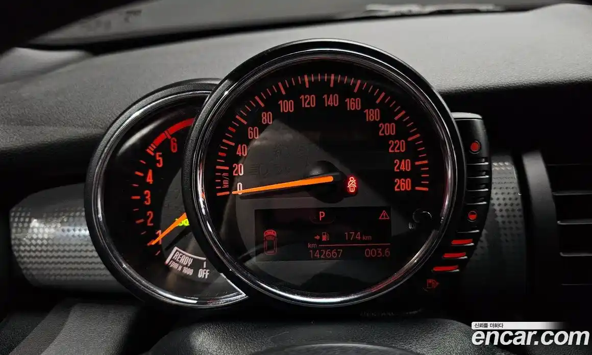 Mini Cooper 2014 1.5 Автомат в Москве № 179132, фото 8