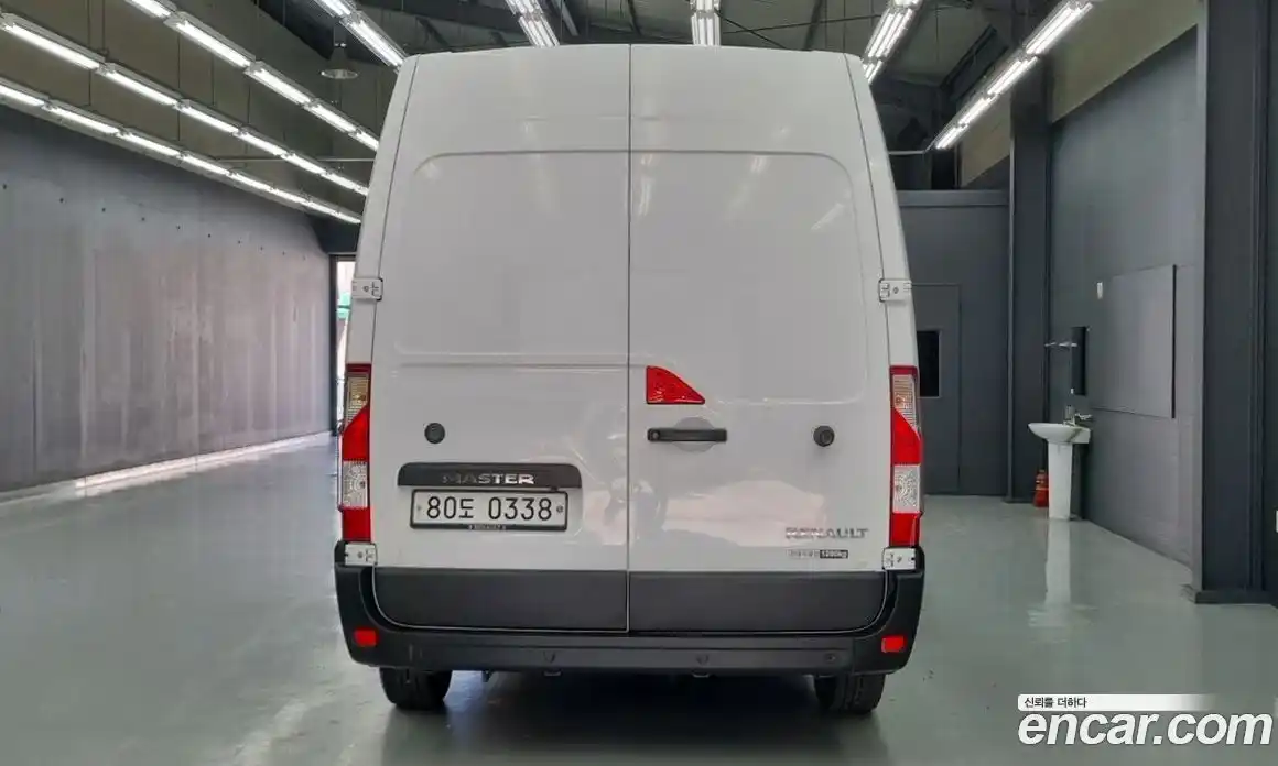 Renault Master 2019 2.3 Механическая в Москве № 186474, фото 4