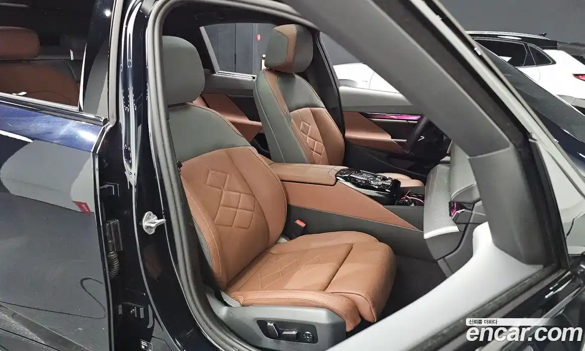 BMW 5-Series 2025 2.0 Автомат в Москве № 187942, фото 17