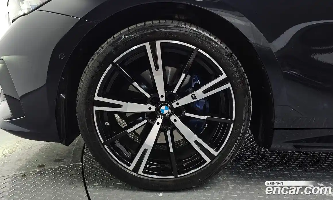 BMW 5-Series 2025 2.0 Автомат в Москве № 187942, фото 5