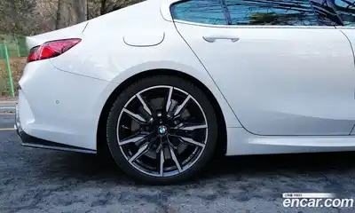 BMW 8-Series 2023 4.4 Автомат в Москве № 188147, миниатюра 2