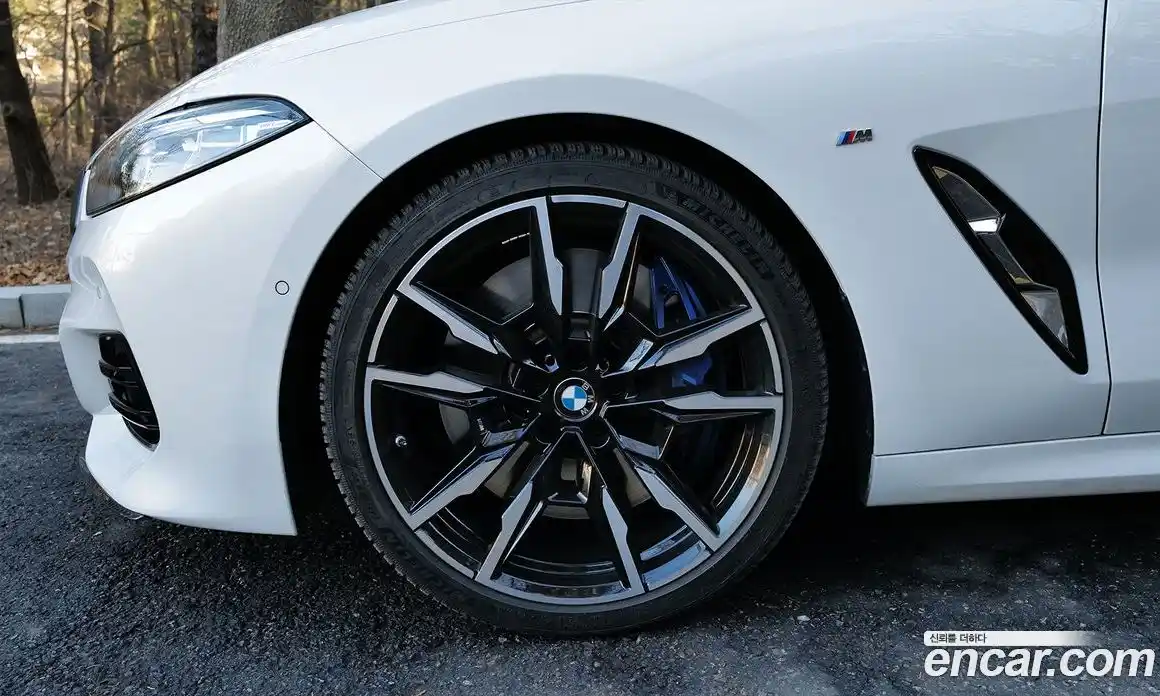 BMW 8-Series 2023 4.4 Автомат в Москве № 188147, фото 5