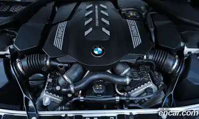 BMW 8-Series 2023 4.4 Автомат в Москве № 188147, миниатюра 6