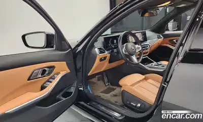 BMW 3-Series 2023 2.0 Автомат в Москве № 188270, миниатюра 5