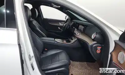 Mercedes-Benz E-Class 2021 2.0 Автомат в Москве № 194370, миниатюра 11