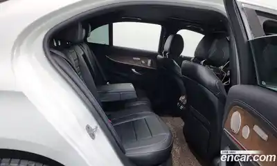 Mercedes-Benz E-Class 2021 2.0 Автомат в Москве № 194370, миниатюра 12