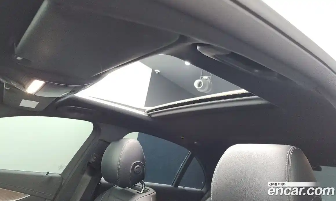 Mercedes-Benz E-Class 2021 2.0 Автомат в Москве № 194370, фото 19