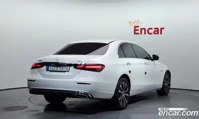 Mercedes-Benz E-Class 2021 2.0 Автомат в Москве № 194370, миниатюра 2