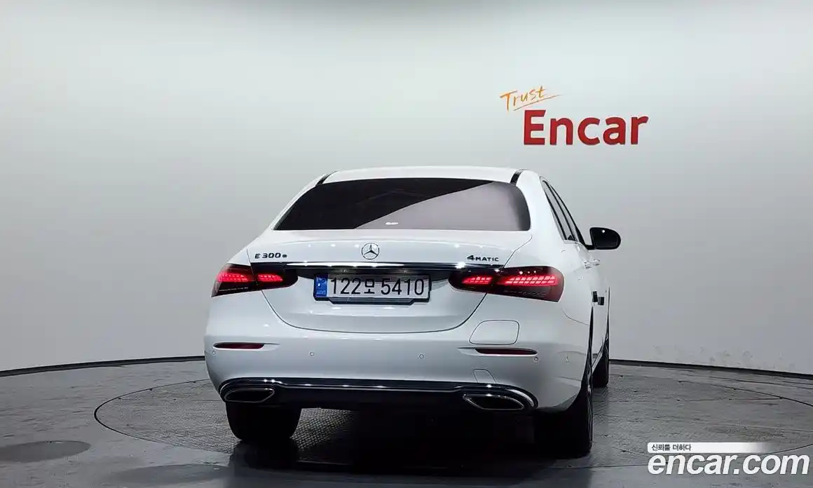 Mercedes-Benz E-Class 2021 2.0 Автомат в Москве № 194370, фото 4