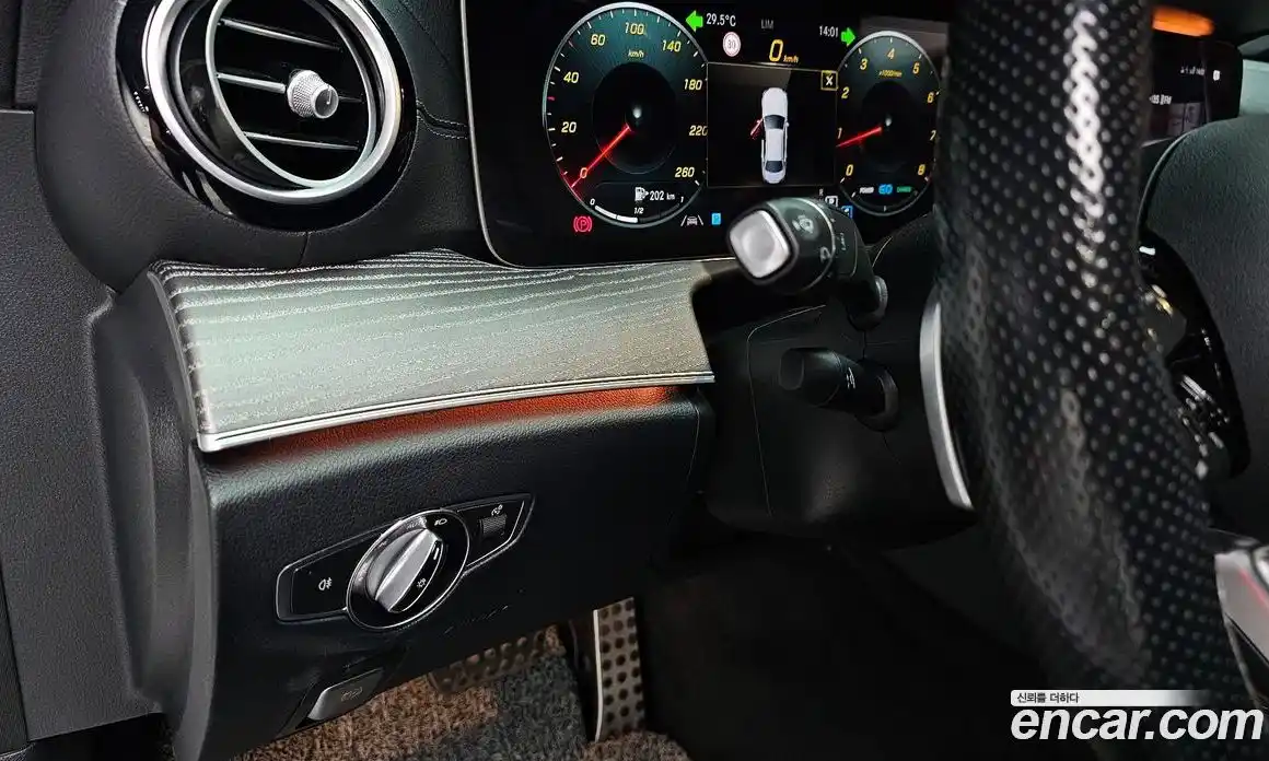 Mercedes-Benz E-Class 2021 2.0 Автомат в Москве № 194490, фото 18