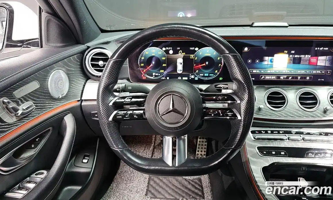 Mercedes-Benz E-Class 2021 2.0 Автомат в Москве № 194490, фото 3