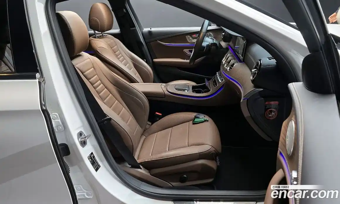 Mercedes-Benz E-Class 2023 1.9 Автомат в Москве № 194599, фото 15