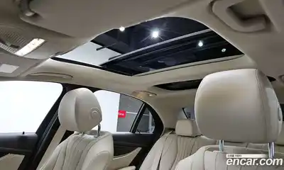 Mercedes-Benz E-Class 2022 3.0 Автомат в Москве № 194621, миниатюра 11