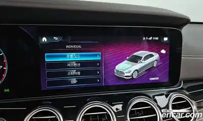 Mercedes-Benz E-Class 2022 3.0 Автомат в Москве № 194621, миниатюра 4