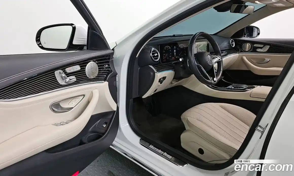 Mercedes-Benz E-Class 2022 3.0 Автомат в Москве № 194621, фото 9