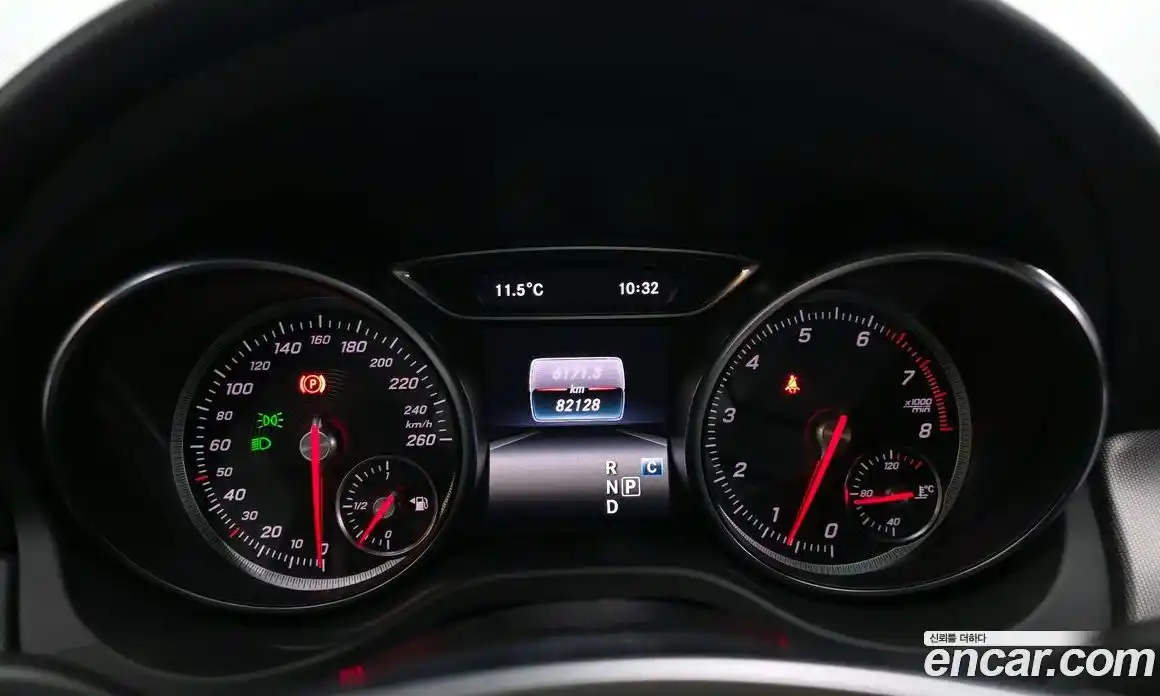 Mercedes-Benz CLA-Class 2018 2.0 Автомат в Москве № 195084, фото 18